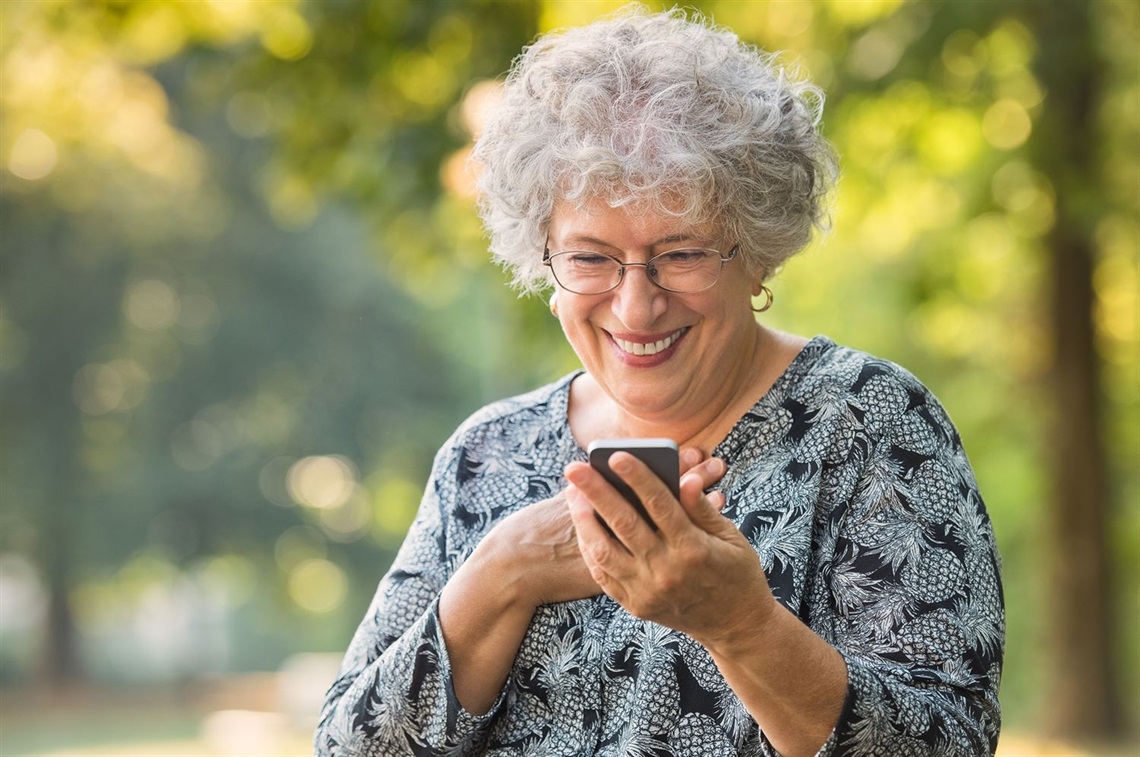 Tech-savvy-Seniors.jpg