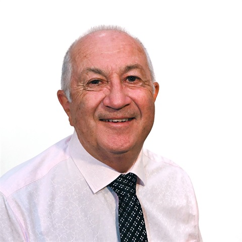 Councillors-January-2022-Alan-Tickle-WEB.jpg