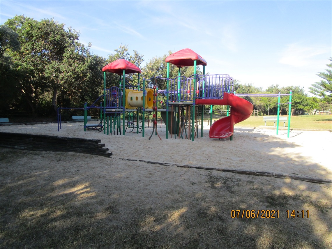 Barry-Stoneham-Park.jpg