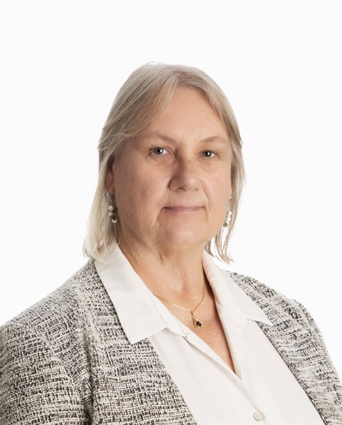 Councillors-January-2022-Claire-Pontin-WEB.jpg