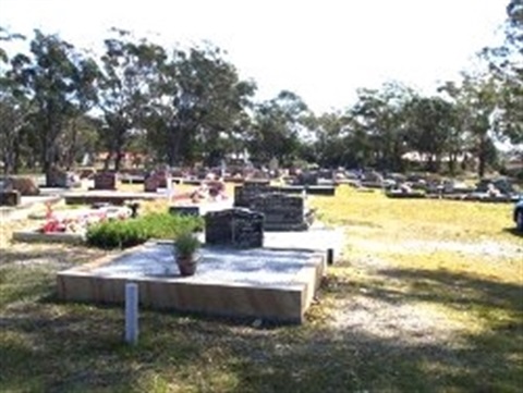 Tea Gardens Cemetery - Monumental / General